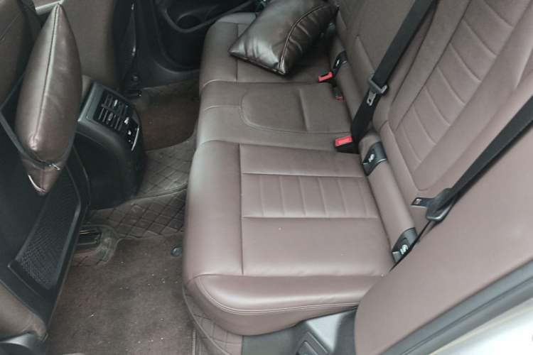 Used BMW X3 2018 xDrive28i Luxury Package China VI Emission Standard Left Rear Seat