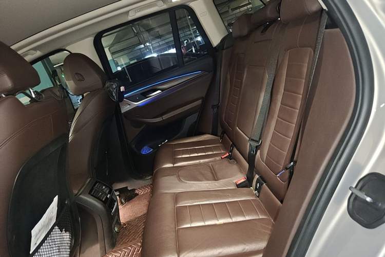 Used BMW X3 2018 xDrive28i Luxury Package China VI Emission Standard Left Rear Seat