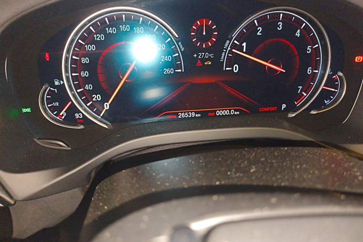 Used BMW X3 2018 xDrive28i Luxury Package China VI Emission Standard Odometer Close Up