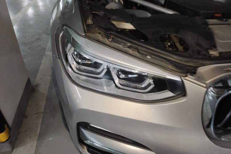 Used BMW X3 2018 xDrive28i Luxury Package China VI Emission Standard Right Front Headlight