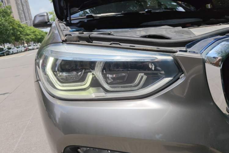 Used BMW X3 2018 xDrive28i M Sport Package China V Emission Standard Right Front Headlight
