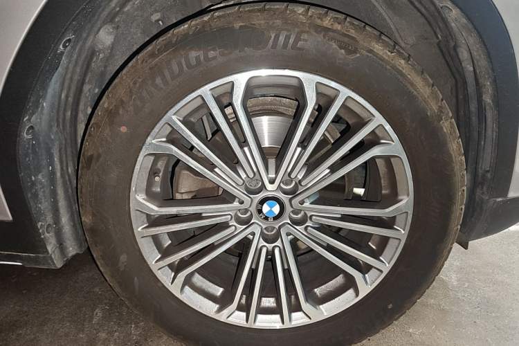 Used BMW X3 2018 xDrive28i Luxury Package China VI Emission Standard Right Front Wheel Hub