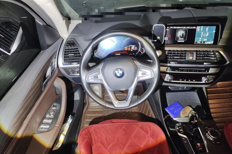 Used BMW X3 2018 xDrive28i Luxury Package China VI Emission Standard Steering Wheel