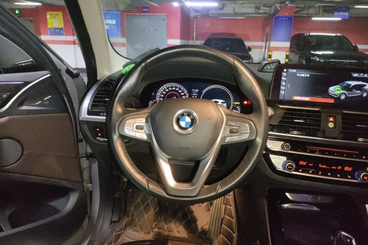 Used BMW X3 2018 xDrive25i Luxury Package China V Steering Wheel