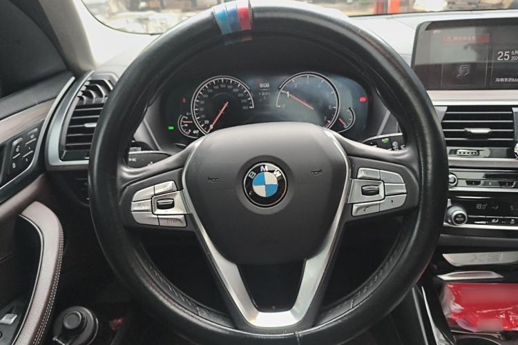 Used BMW X3 2018 xDrive28i Luxury Package China VI Emission Standard Steering Wheel