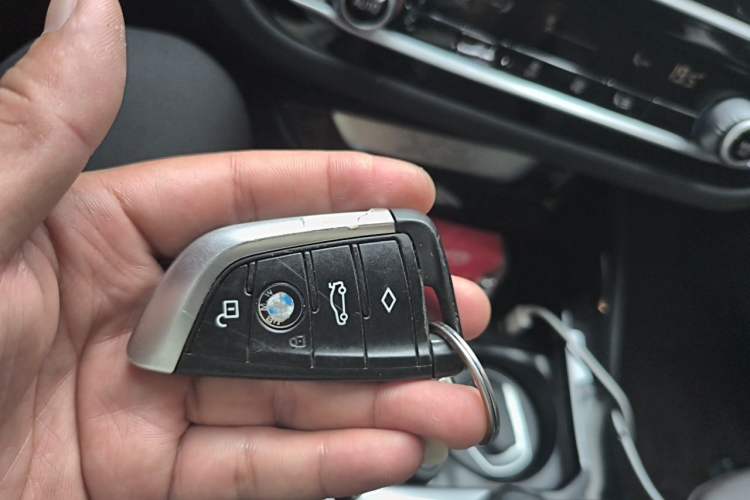 Used BMW X3 2018 xDrive28i Luxury Package China VI Emission Standard Vehicle Key
