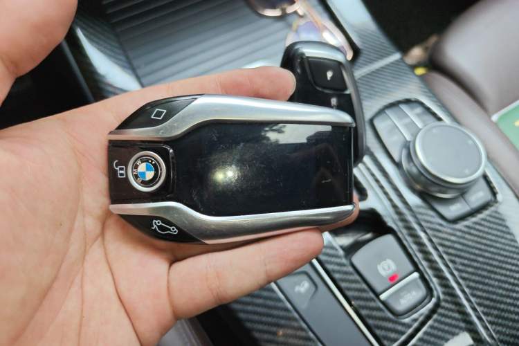 Used BMW X3 2018 xDrive28i M Sport Package China V Emission Standard Vehicle Key