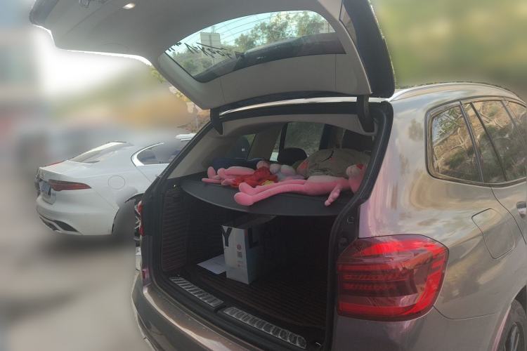 Used BMW X3 2018 xDrive25i M Sport Package China VI Trunk