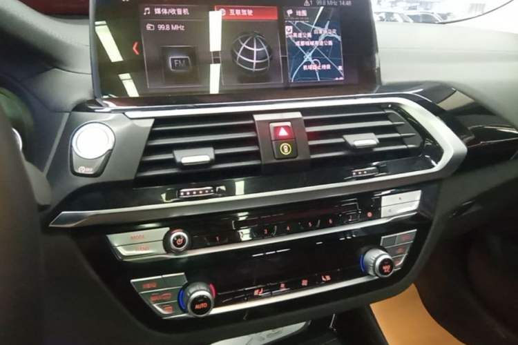 Used BMW X3 2018 xDrive25i M Sport Package China VI Audio And AC Panel