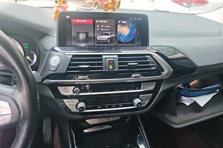 Used BMW X3 2018 xDrive25i Luxury Package China VI Emission Standard Audio And AC Panel