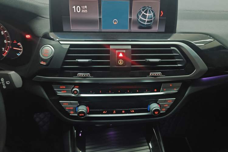 Used BMW X3 2018 xDrive28i M Sport Package China VI Audio And AC Panel