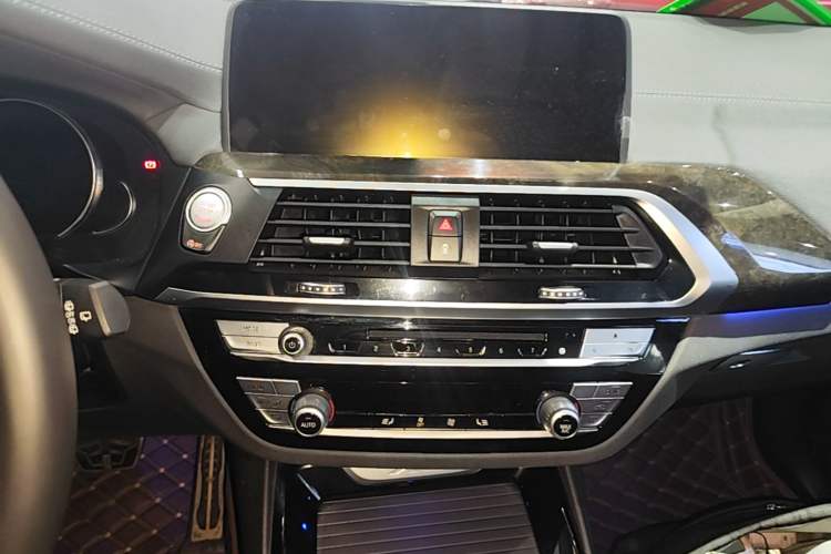 Used BMW X3 2018 xDrive30i Luxury Edition M Sport Package China VI Audio And AC Panel