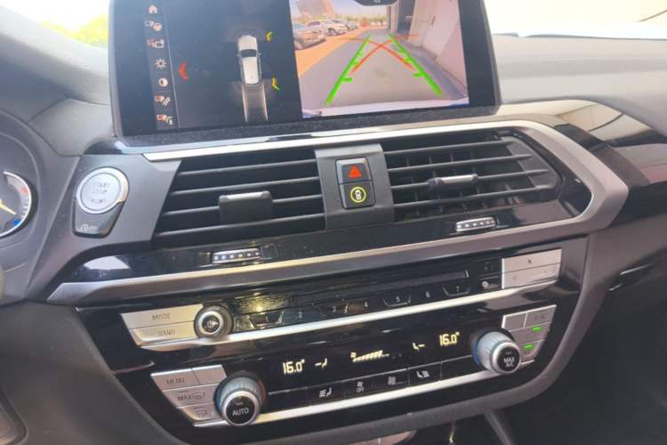 Used BMW X3 2018 xDrive25i M Sport Package China VI Audio And AC Panel