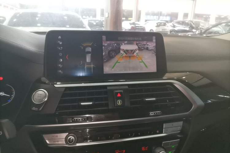 Used BMW X3 2018 xDrive25i M Sport Package China VI Audio And AC Panel