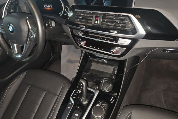 Used BMW X3 2018 xDrive25i Luxury Package China V Audio And AC Panel