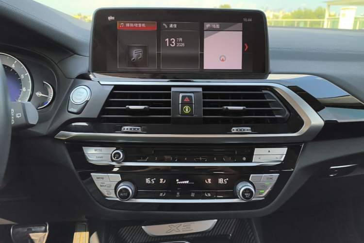 Used BMW X3 2018 xDrive25i M Sport Package China VI Audio And AC Panel