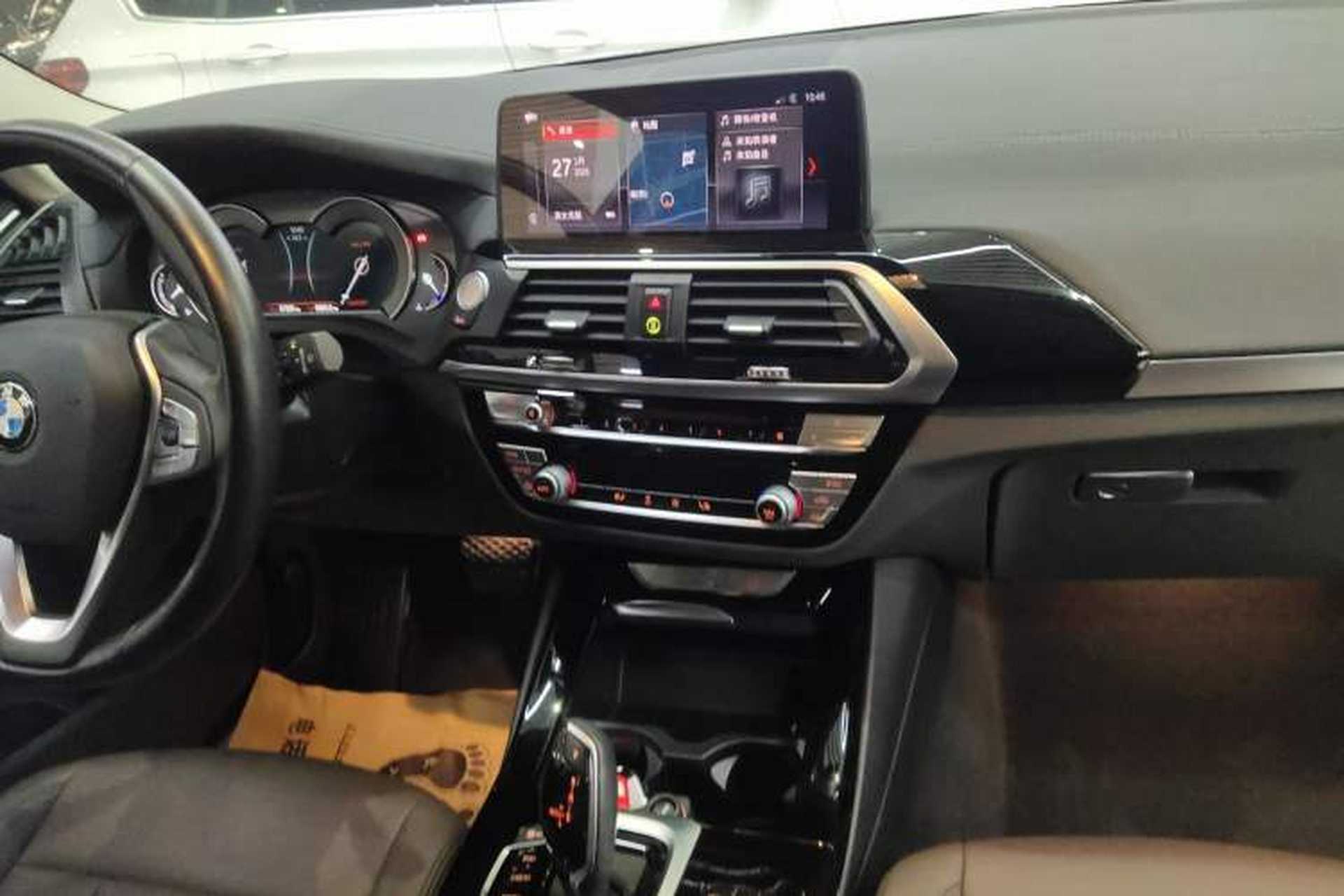 Used BMW X3 2018 xDrive25i Luxury Package China VI Emission Standard Audio And AC Panel