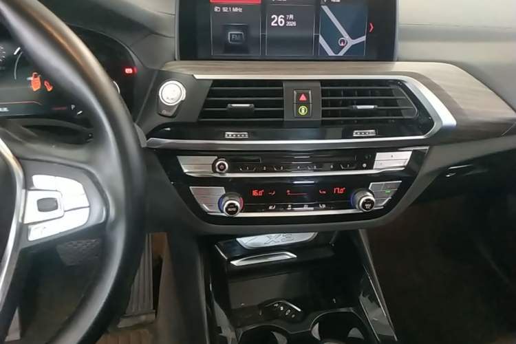 Used BMW X3 2018 xDrive28i Luxury Package China VI Emission Standard Audio And AC Panel