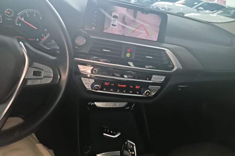 Used BMW X3 2018 xDrive28i Luxury Package China VI Emission Standard Audio And AC Panel