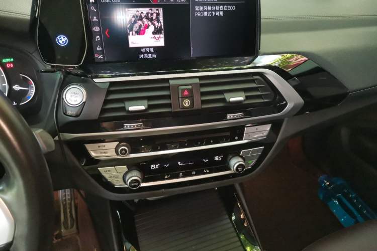 Used BMW X3 2018 xDrive25i M Sport Package China V Audio And AC Panel