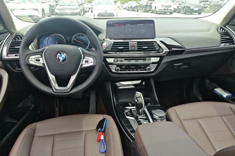 Used BMW X3 2018 xDrive25i Luxury Package China V Center Console