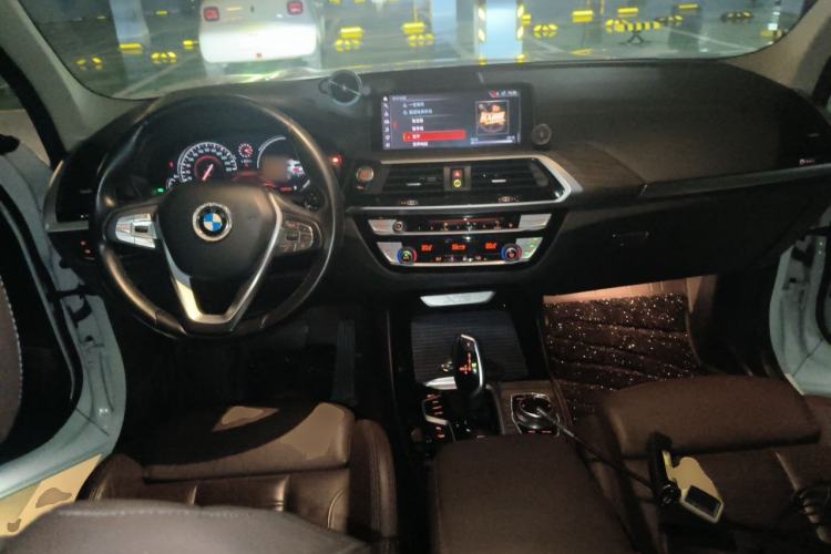 Used BMW X3 2018 xDrive28i Luxury Package China VI Emission Standard Center Console