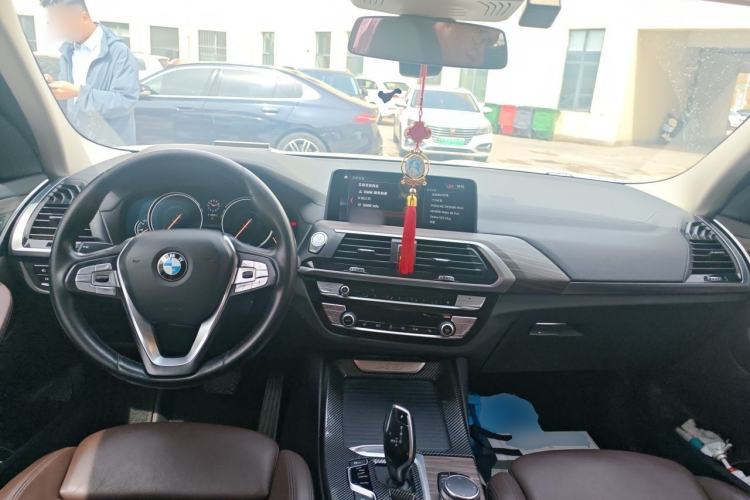 Used BMW X3 2018 xDrive28i Luxury Package China VI Emission Standard Center Console