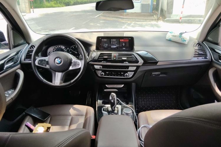 Used BMW X3 2018 xDrive25i M Sport Package China V Center Console