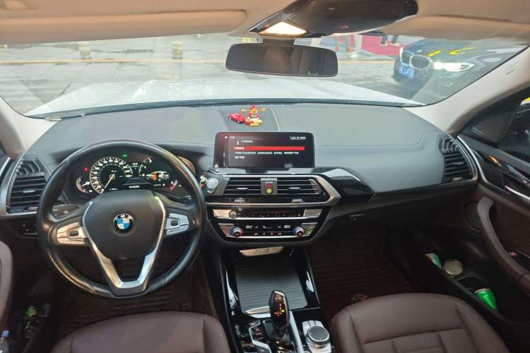 Used BMW X3 2018 xDrive25i Luxury Package China V Center Console