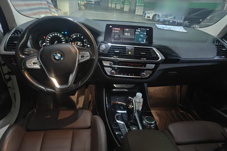 Used BMW X3 2018 xDrive25i Luxury Package China V Center Console