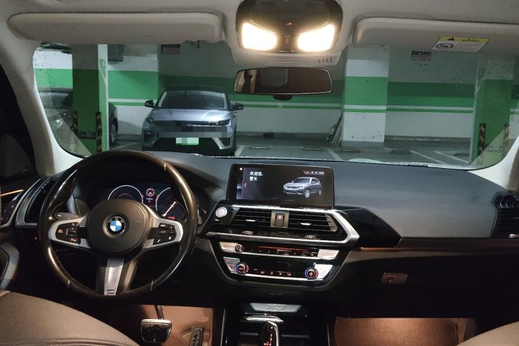 Used BMW X3 2018 xDrive25i M Sport Package China V Center Console