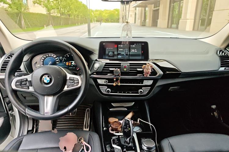 Used BMW X3 2018 xDrive25i M Sport Package China V Center Console