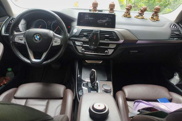 Used BMW X3 2018 xDrive28i Luxury Package China VI Emission Standard Center Console