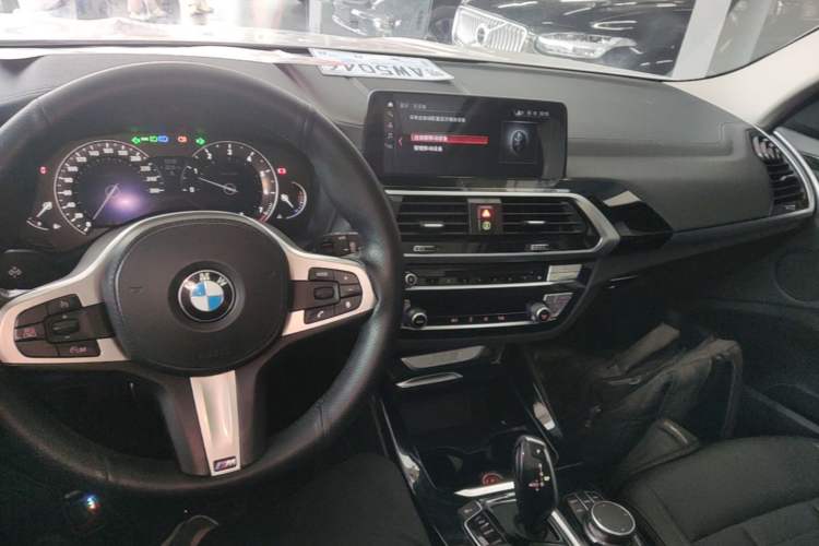 Used BMW X3 2018 xDrive25i M Sport Package China V Center Console
