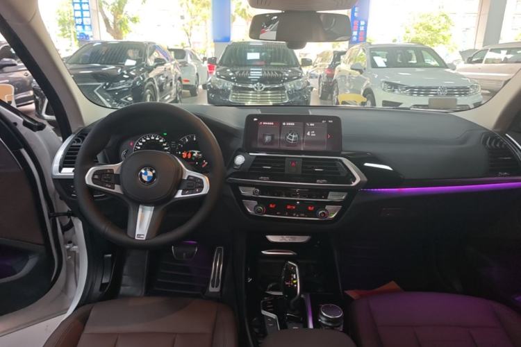 Used BMW X3 2018 xDrive25i M Sport Package China V Center Console