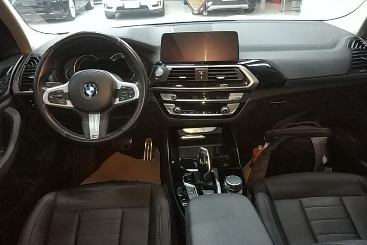 Used BMW X3 2018 xDrive25i M Sport Package China V Center Console