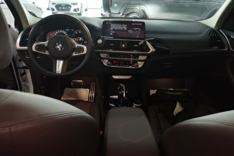 Used BMW X3 2018 xDrive25i M Sport Package China V Center Console