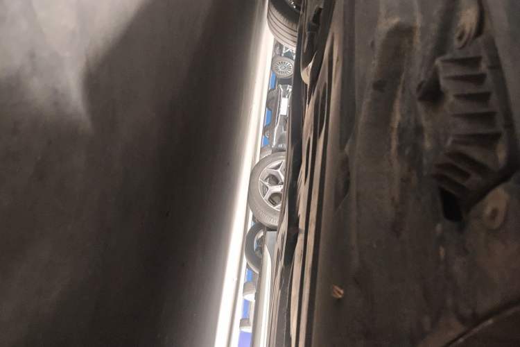 Used BMW X3 2018 xDrive28i Luxury Package China VI Emission Standard Chassis Rear Left