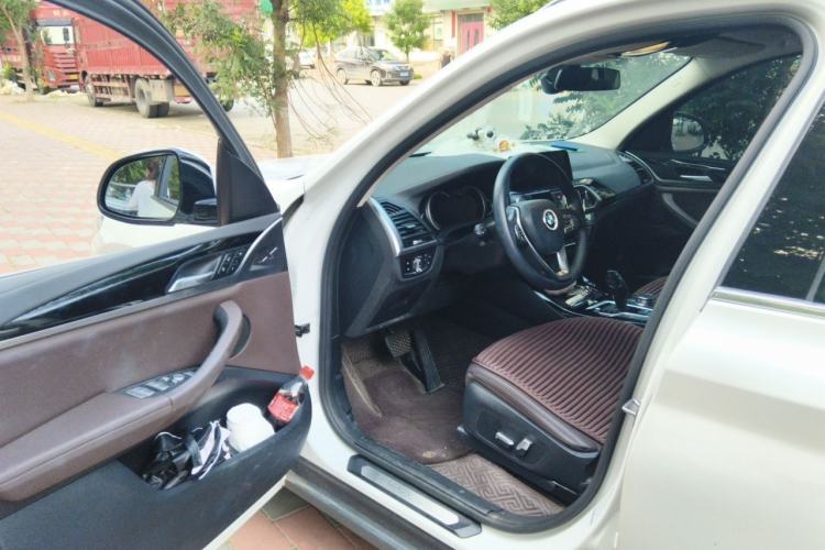 Used BMW X3 2018 xDrive25i Luxury Package China VI Emission Standard Driver Seat