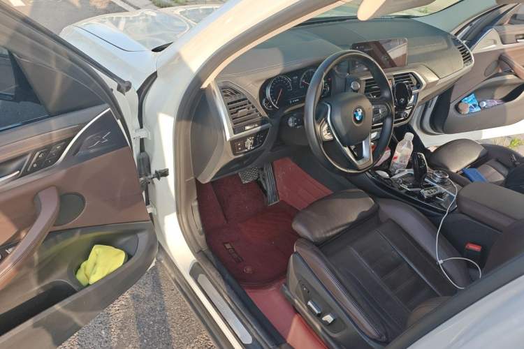 Used BMW X3 2018 xDrive28i Luxury Package China VI Emission Standard Driver Seat