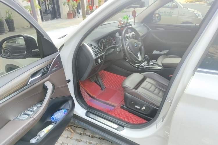 Used BMW X3 2018 xDrive28i Luxury Package China VI Emission Standard Driver Seat
