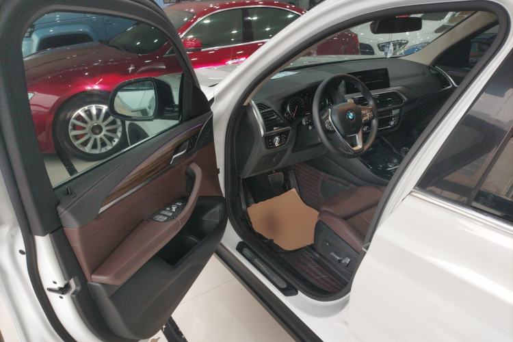 Used BMW X3 2018 xDrive28i Luxury Package China VI Emission Standard Driver Seat