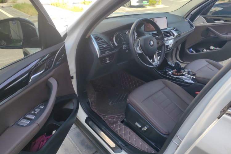 Used BMW X3 2018 xDrive25i Luxury Package China VI Emission Standard Driver Seat
