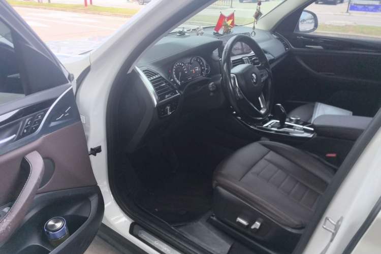 Used BMW X3 2018 xDrive25i Luxury Package China VI Emission Standard Driver Seat