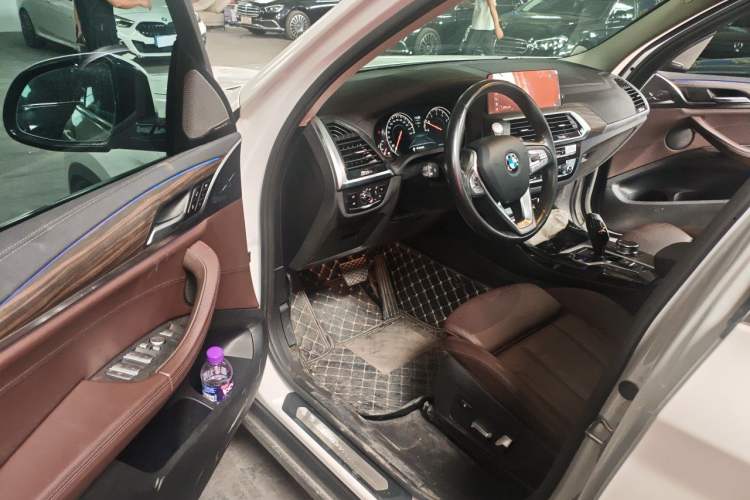 Used BMW X3 2018 xDrive28i Luxury Package China VI Emission Standard Driver Seat