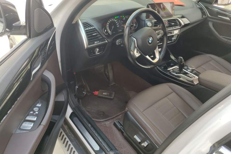 Used BMW X3 2018 xDrive25i Luxury Package China VI Emission Standard Driver Seat