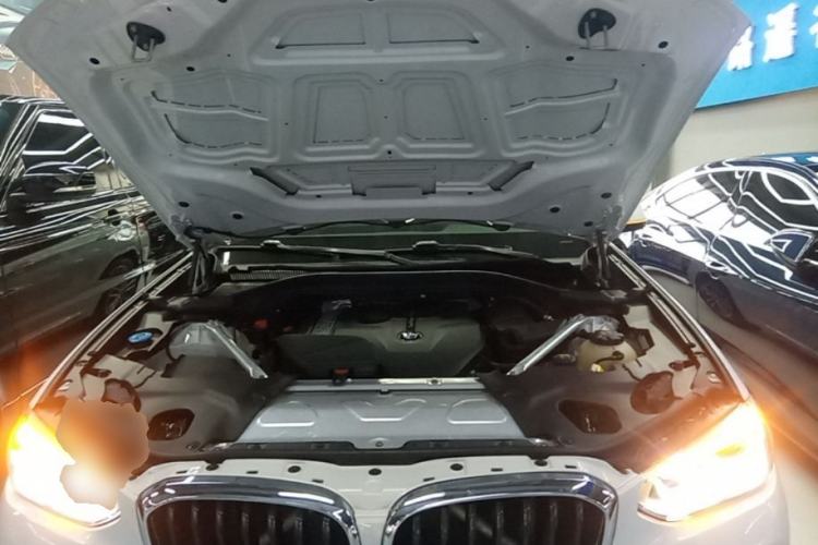 Used BMW X3 2018 xDrive25i M Sport Package China VI Engine Bay
