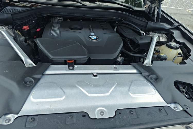 Used BMW X3 2018 xDrive25i Luxury Package China V Engine Bay