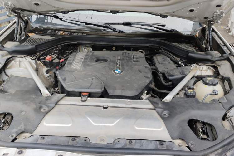 Used BMW X3 2018 xDrive28i M Sport Package China VI Engine Bay