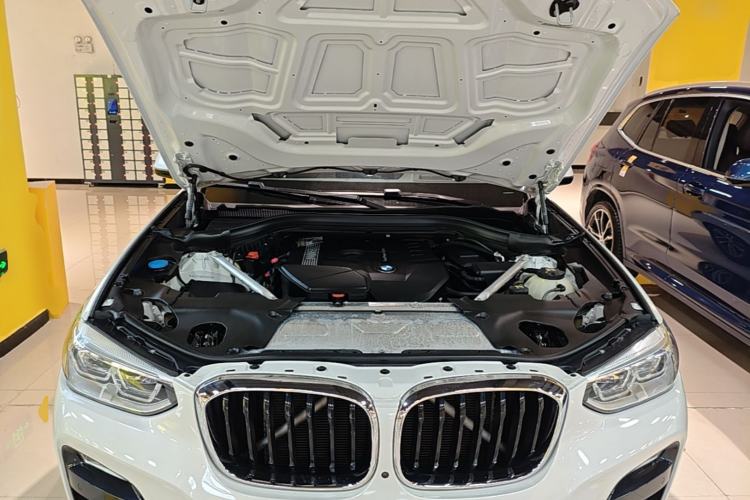 Used BMW X3 2018 xDrive30i Luxury Edition M Sport Package China VI Engine Bay